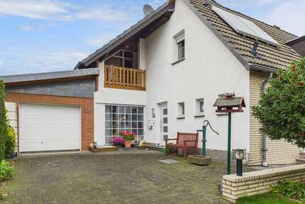 Haus Zülpich / Füssenich Füssenich - 3 Zimmer, 140 m&sup2;, 1.395&euro; | Angebot:25894038