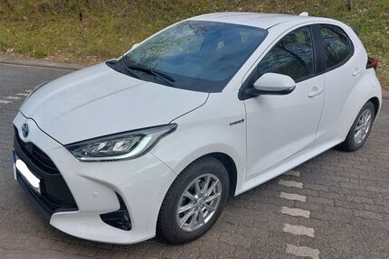 Toyota Yaris 17.580 km 16.900 &euro; Bad Neuenahr-Ahrweiler 53474