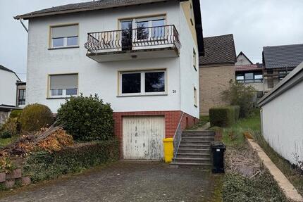 Haus Schuld - 6 Zimmer, 130 m&sup2;, 190.000&euro; | Angebot:26049996
