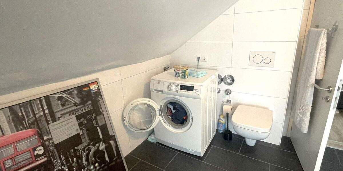 Etagenwohnung Bonn Zentrum - 2 Zimmer, 55 m&sup2;, 900&euro; | Angebot:25862263