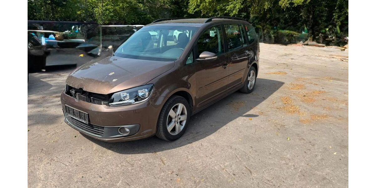 VW Touran 256.000 km 4.000 &euro; Bonn 53225