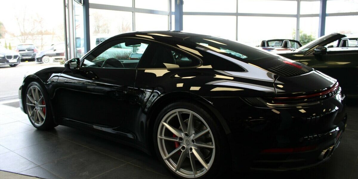 Porsche 911 Carrera S PDLS - Schiebedach - Bose 37.795 km 107.911 &euro; Euskirchen 53881