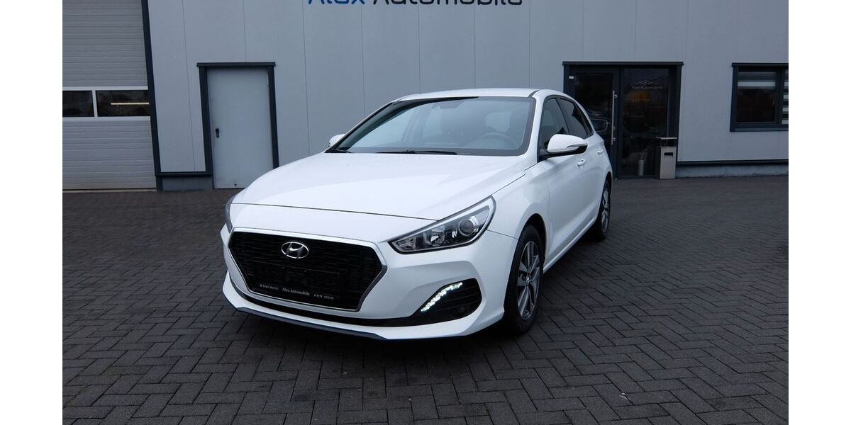 Hyundai i30 151.426 km 10.990 &euro; Mechernich 53894