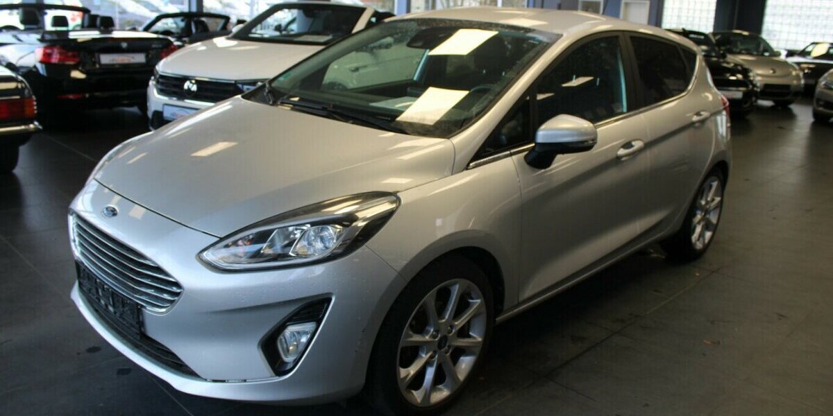 Ford Fiesta 1.0 EcoBoost S&S TiTANIUM 63.854 km 9.980 &euro; Euskirchen 53881