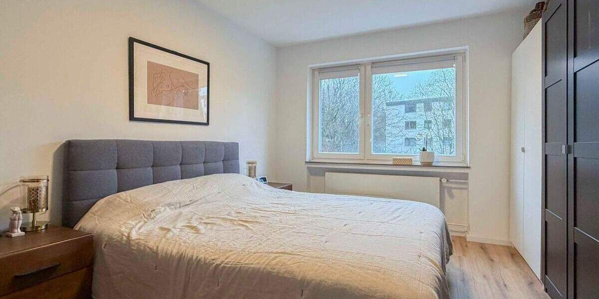 Etagenwohnung Bonn Heiderhof - 3 Zimmer, 84 m&sup2;, 330.000&euro; | Angebot:25749616