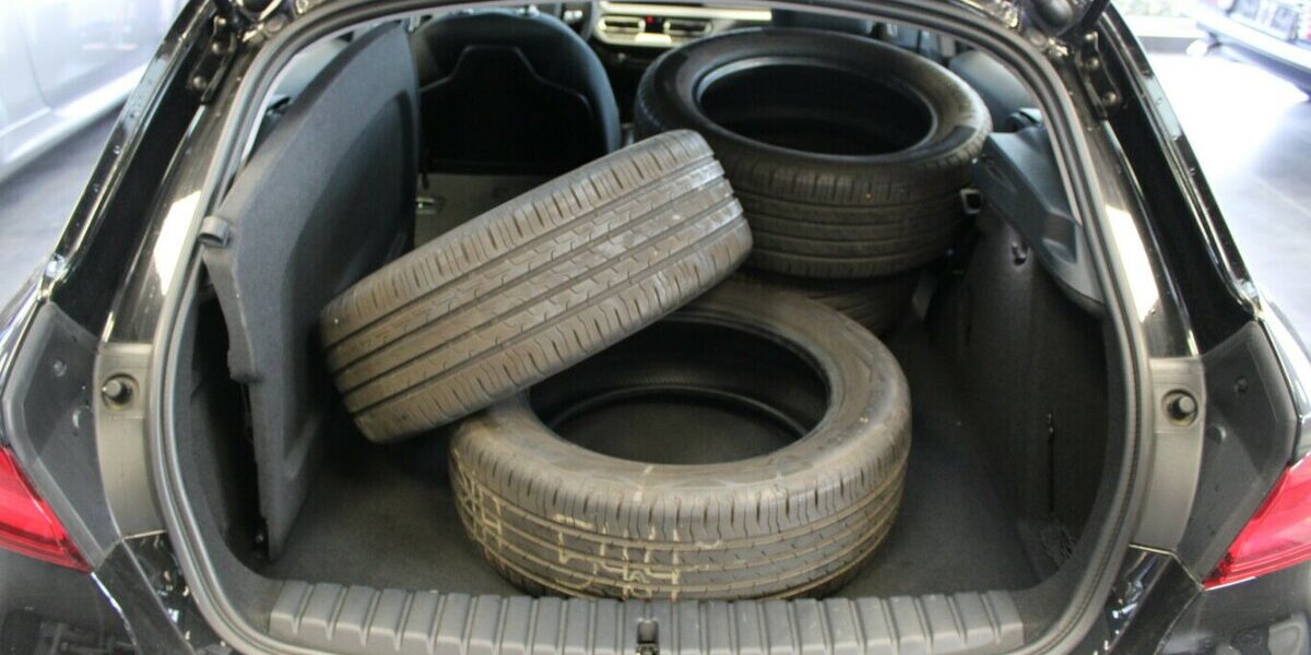 BMW 118 118d Aut. Advantage 44.770 km 23.980 &euro; Euskirchen 53881