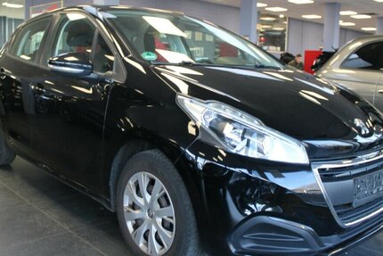 Peugeot 208 PureTech 82 Style 110.414 km 6.980 &euro; Euskirchen 53881