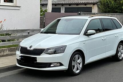 Skoda Fabia 147.000 km 6.800 &euro; Vettweiß 52391