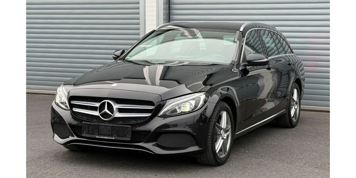 Mercedes-Benz C 220 300.470 km 9.950 &euro; Niederkassel 53859