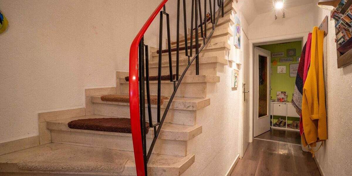 Einfamilienhaus Königswinter / Niederdollendorf Niederdollendorf - 8 Zimmer, 197 m&sup2;, 498.000&euro; | Angebot:25728723