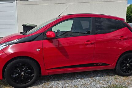 Toyota Aygo (X) 58.500 km 7.999 &euro; Niederkassel 53859