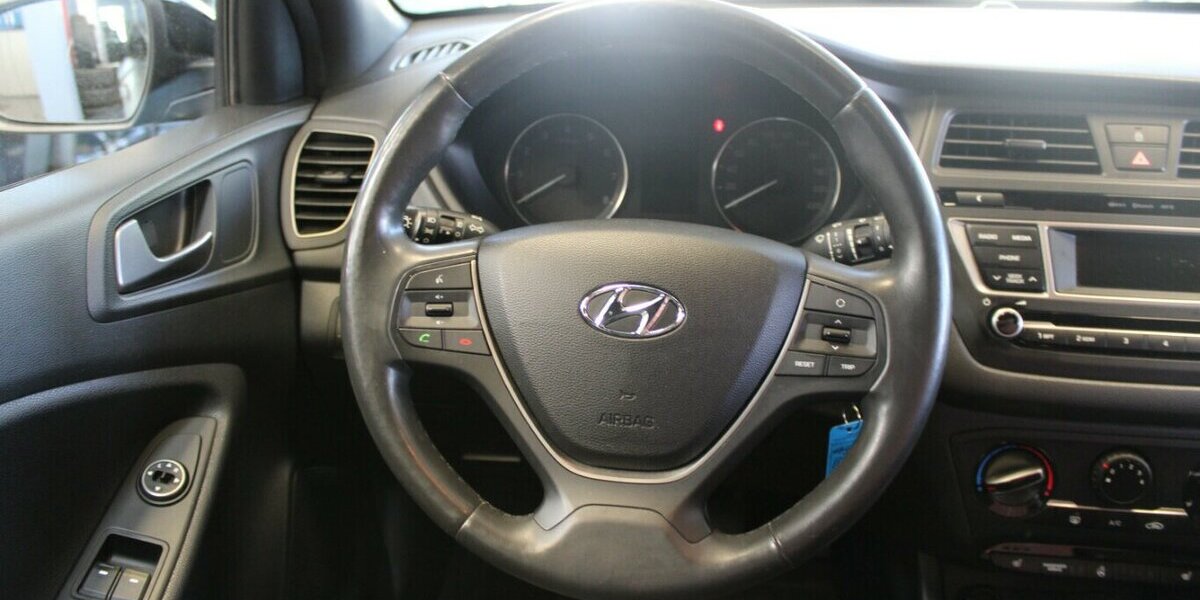 Hyundai i20 1.2 5-Türig - Klima - SHZ - 83.709 km 8.980 &euro; Euskirchen 53881