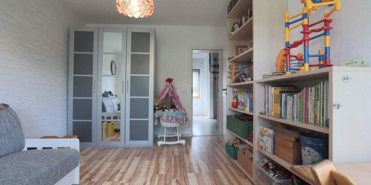 Einfamilienhaus Bonn Duisdorf - 7 Zimmer, 164 m&sup2;, 568.000&euro; | Angebot:25938100