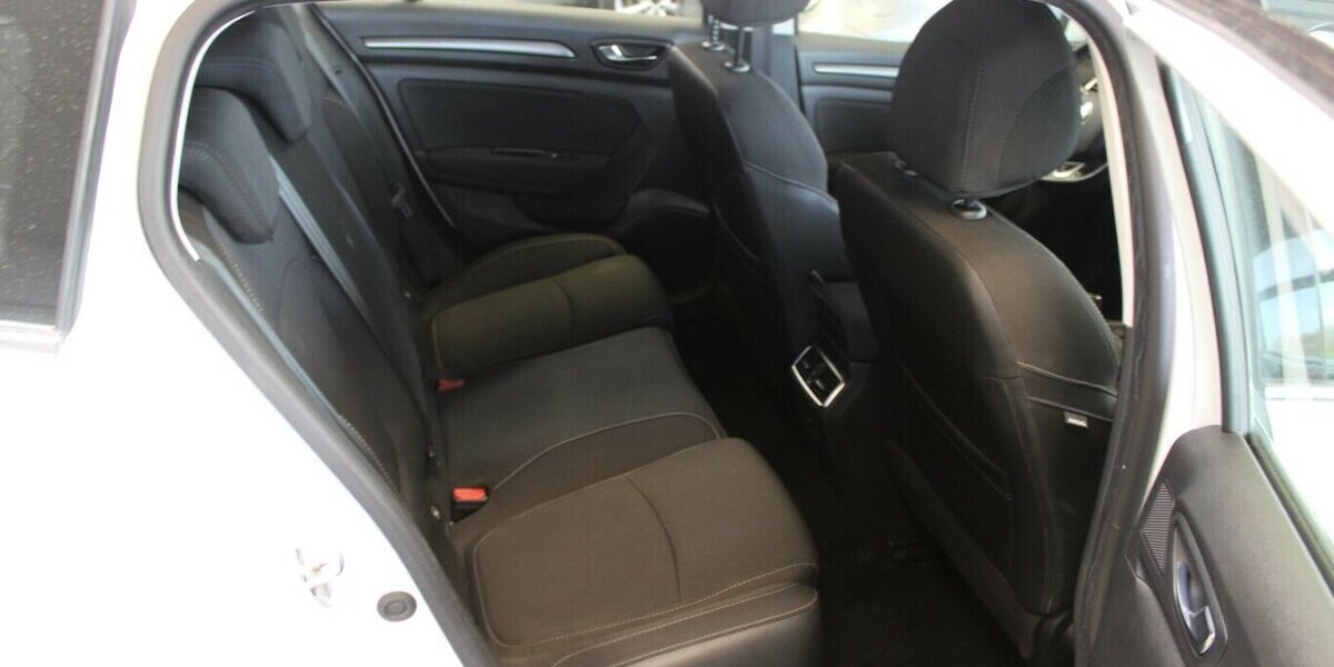 Renault Megane Grandtour TCe 140 GPF EDC Business Edition 107.910 km 12.980 &euro; Euskirchen 53881