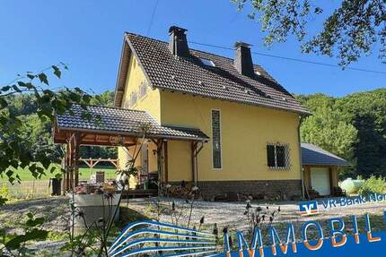 Haus Kall / Urft Urft - 4 Zimmer, 120 m&sup2;, 299.000&euro; | Angebot:25729195