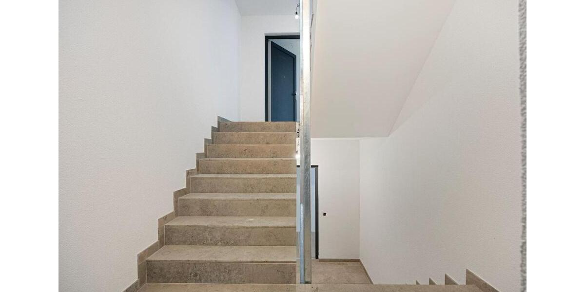 Etagenwohnung Bonn - 1 Zimmer, 49 m&sup2;, 1.150&euro; | Angebot:25901475