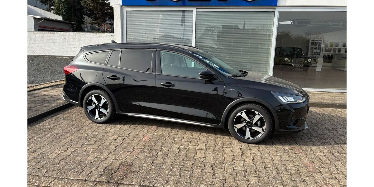 Ford Focus 18.156 km 24.970 &euro; Düren 52351