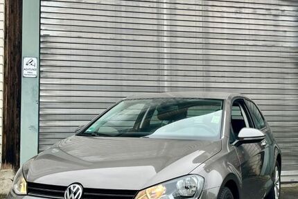 VW Golf 71.000 km 11.899 &euro; Bornheim 53332