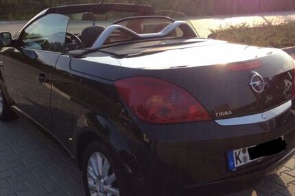 Opel Tigra 66.000 km 1.250 &euro; Meckenheim 53340