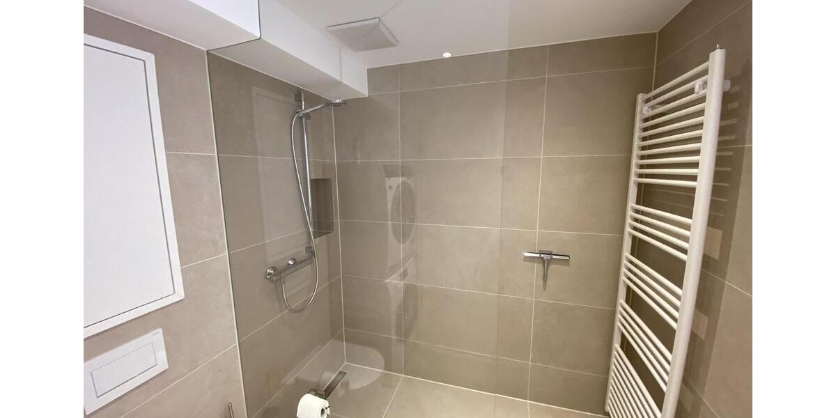 Etagenwohnung Köln Rodenkirchen - 3 Zimmer, 80 m&sup2;, 1.990&euro; | Angebot:25968615