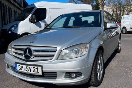 Mercedes-Benz 220 197.000 km 8.000 &euro; Hürth 50354