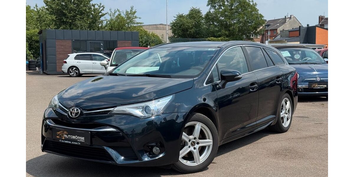 Toyota Avensis 145.899 km 10.799 &euro; Düren 52349