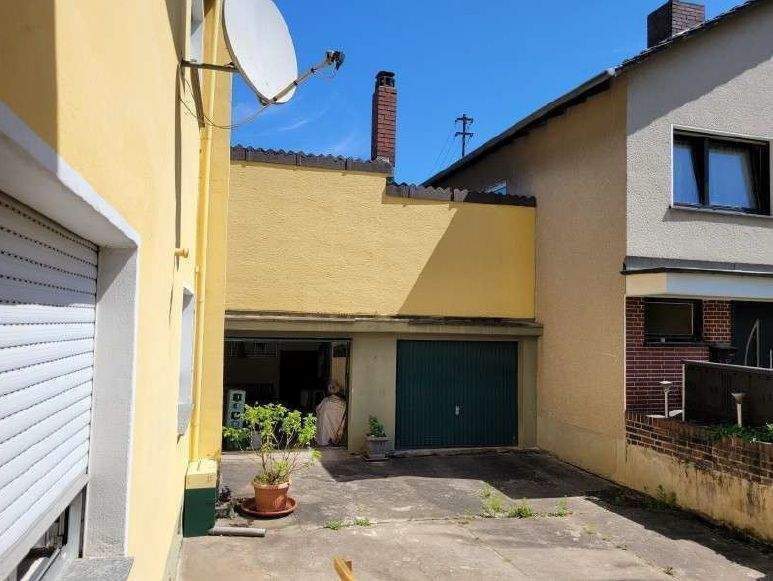 Doppelhaushälfte Bornheim - 7 Zimmer, 162 m&sup2;, 399.000&euro; | Angebot:25696646