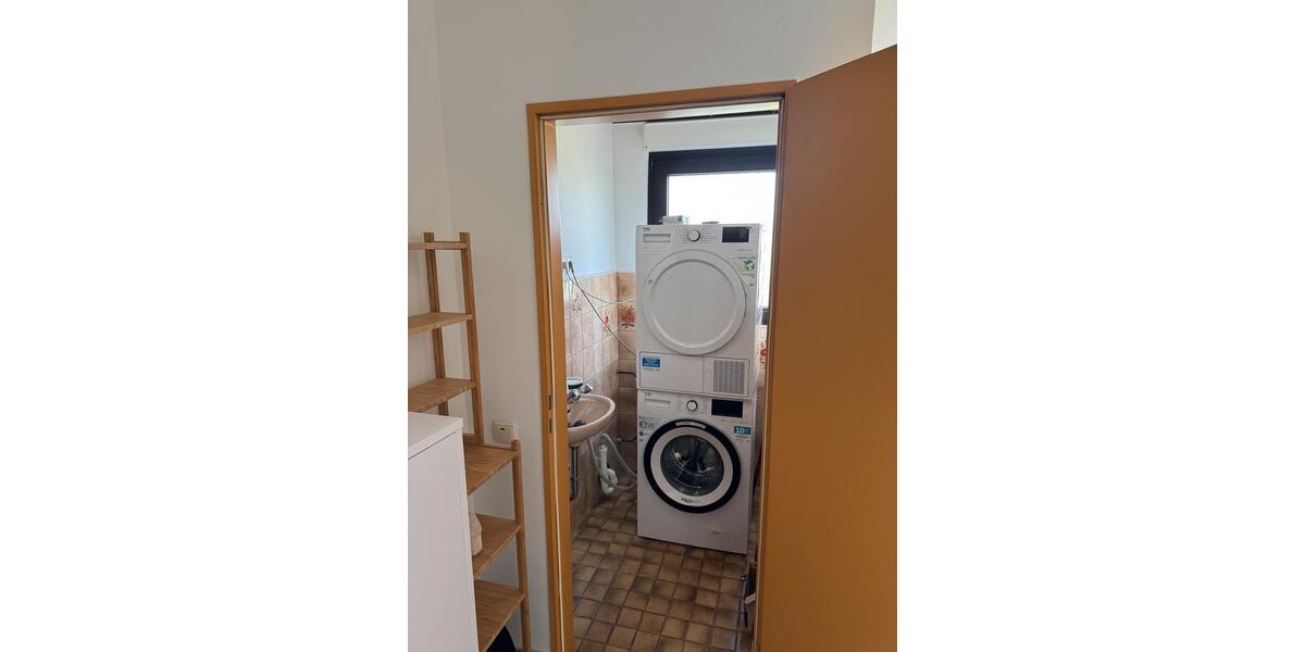 Dachgeschoßwohnung Wachtberg - 4 Zimmer, 106 m&sup2;, 1.085&euro; | Angebot:26030192