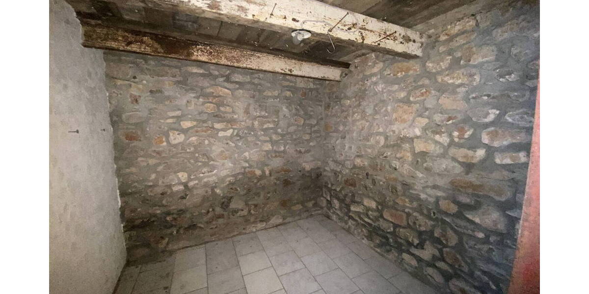 Mehrfamilienhaus, Wohnhaus Blankenheim Blankenheimerdorf - 1 Zimmer, 221 m&sup2;, 139.000&euro; | Angebot:25938506