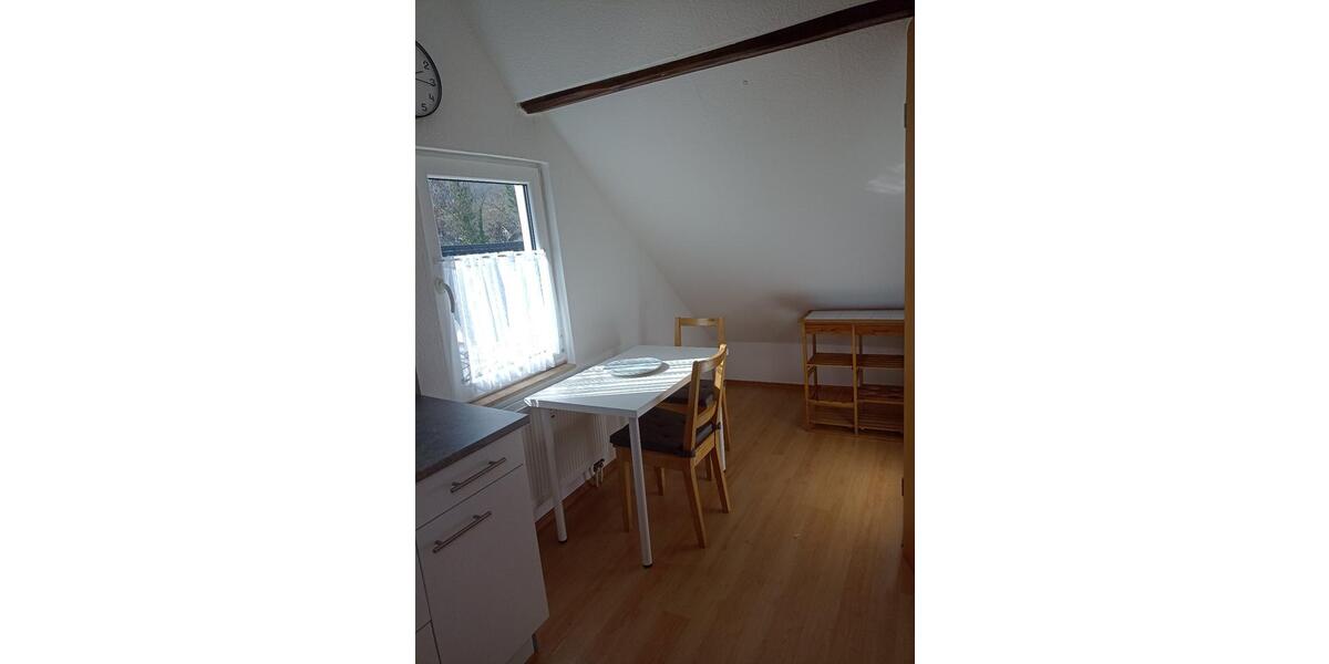 Dachgeschoßwohnung Mechernich - 2 Zimmer, 30 m&sup2;, 350&euro; | Angebot:26033801