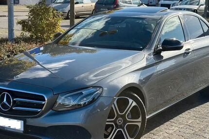 Mercedes-Benz E 220 65.629 km 28.500 &euro; Wesseling 50389
