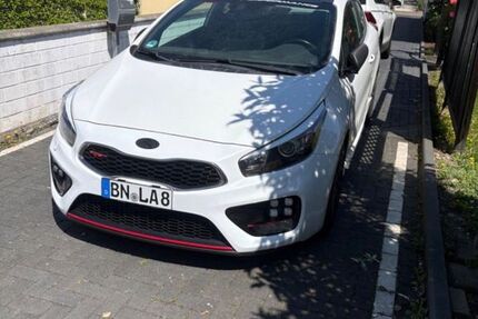 Kia pro ceed / ProCeed 179.000 km 6.500 &euro; Bonn 53175