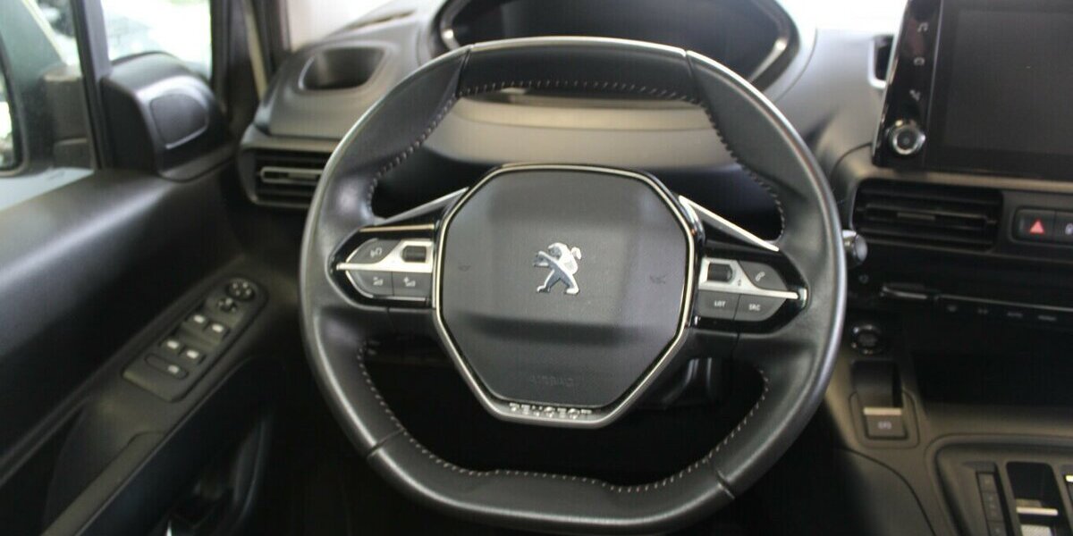 Peugeot e-Rifter Elektro L1 Allure Pack 12.978 km 21.980 &euro; Euskirchen 53881