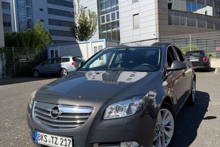 Opel Insignia 206.000 km 4.800 &euro; Düren 52351