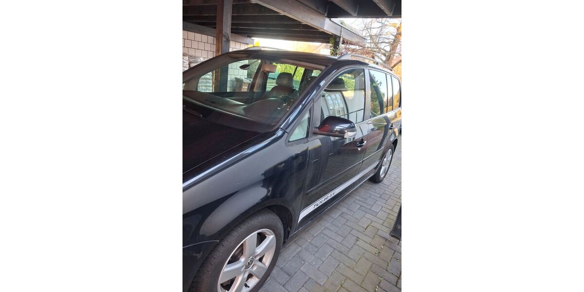 VW Touran 212.084 km 3.999 &euro; Meckenheim 53340