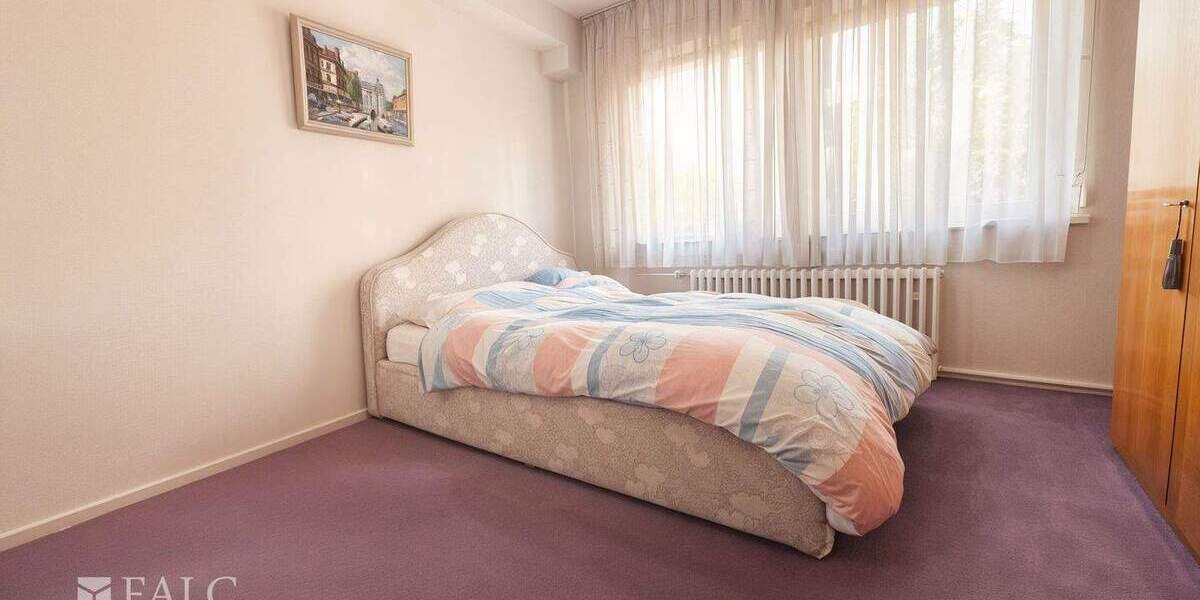 Mehrfamilienhaus, Wohnhaus Königswinter Ittenbach - 7 Zimmer, 246 m&sup2;, 759.000&euro; | Angebot:25739562