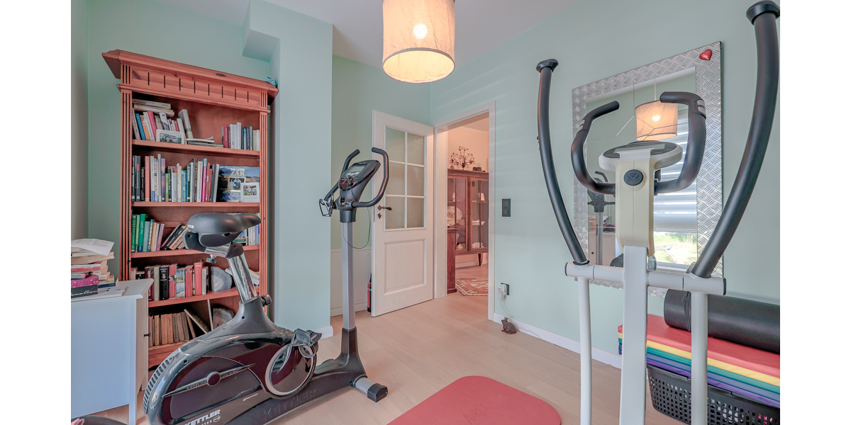 Direkt am Naturschutzgebiet! Modernes Haus mit Einliegerwohnung, Aufzug und vielen Extras! - Einfamilienhaus Königswinter | Angebot:24598297