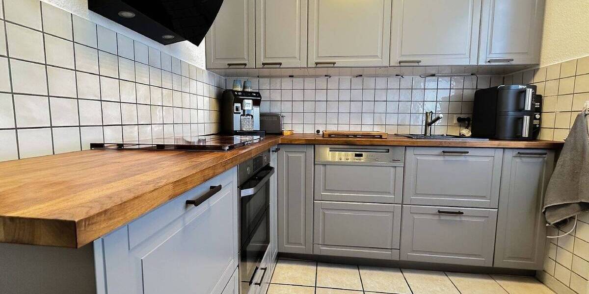 Etagenwohnung Bad Neuenahr-Ahrweiler Bad Neuenahr - 3 Zimmer, 148 m&sup2;, 1.480&euro; | Angebot:25695604