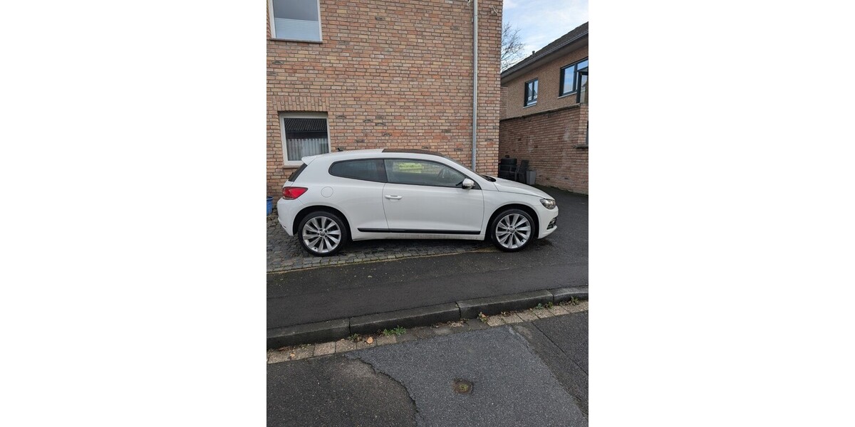 VW Scirocco 140.300 km 7.500 &euro; Mechernich 53894