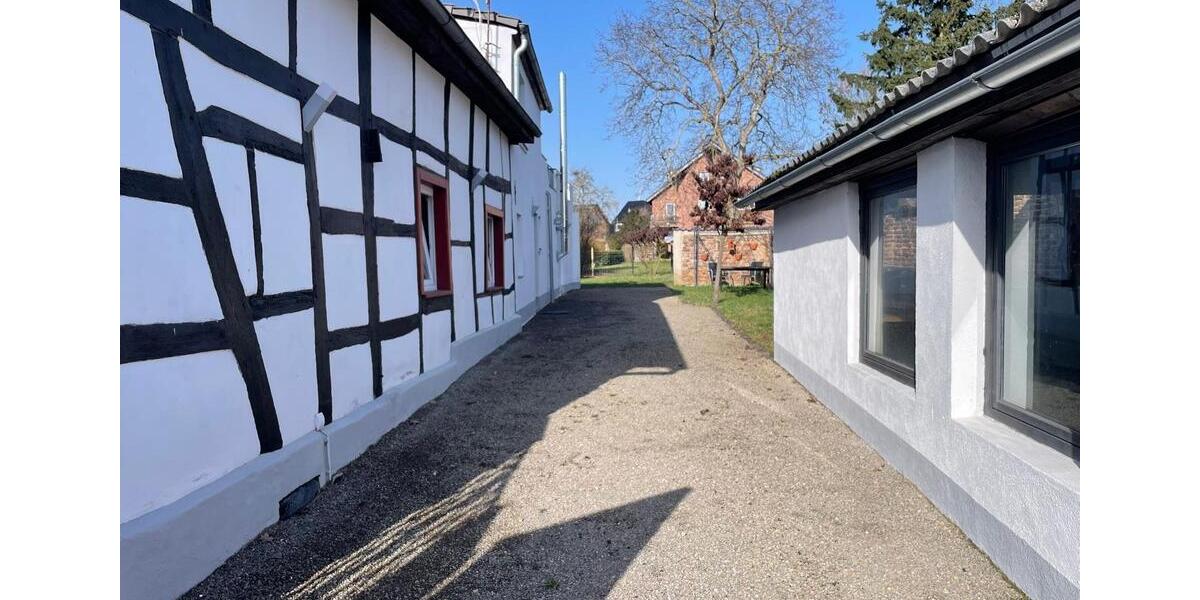 Einfamilienhaus Zülpich - 5 Zimmer, 135 m&sup2;, 259.000&euro; | Angebot:25840876