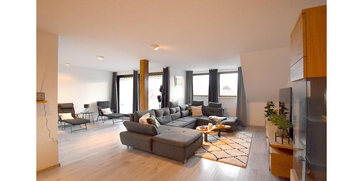 Dachgeschoßwohnung Rheinbach - 2 Zimmer, 93 m&sup2;, 840&euro; | Angebot:25377629