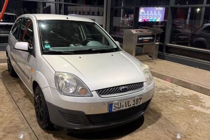 Ford Fiesta 150.000 km 1.650 &euro; Niederkassel 53859
