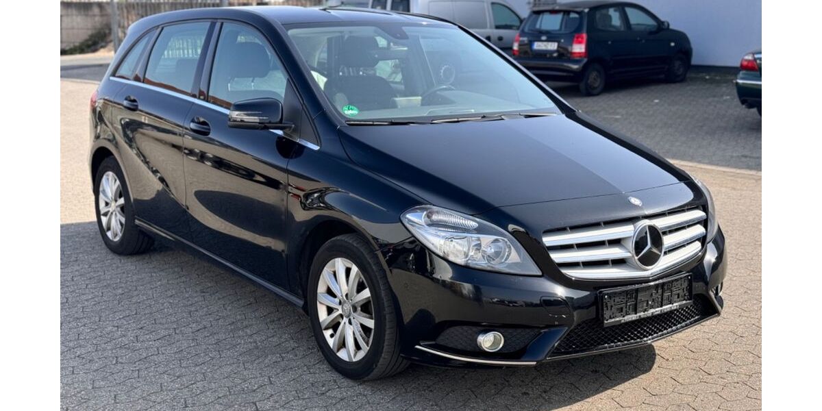 Mercedes-Benz B 180 104.900 km 9.950 &euro; Bornheim 53332