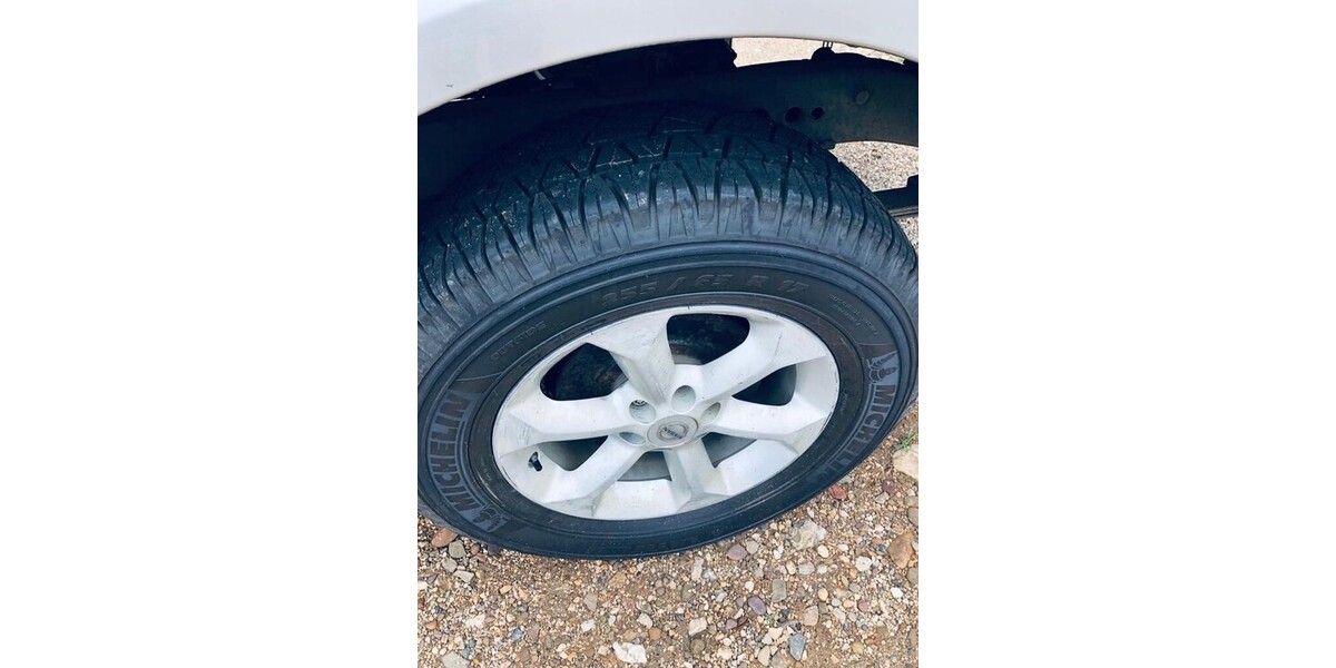 Nissan Navara 311.000 km 6.000 &euro; Düren 52349