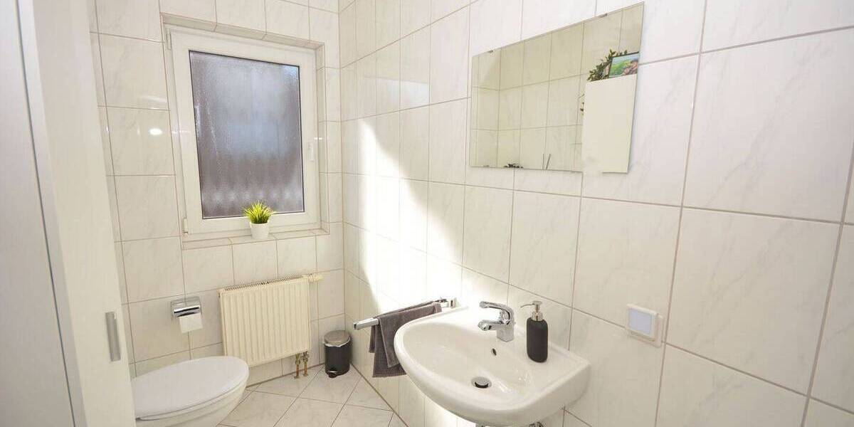 Etagenwohnung Niederkassel Rheidt - 3 Zimmer, 113 m&sup2;, 335.000&euro; | Angebot:26161918