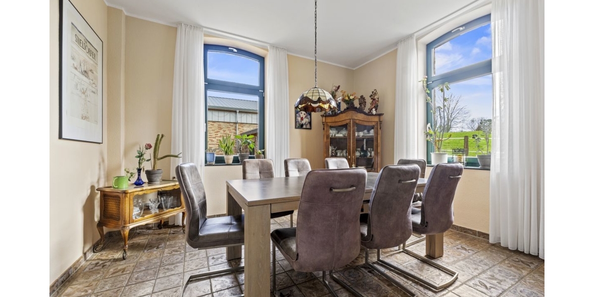 Nachhaltiges Anwesen mit top Energiewerten, Reitanlage und Platz für mehrere Generationen! - Mehrfamilienhaus, Wohnhaus Königswinter | Angebot:21578876