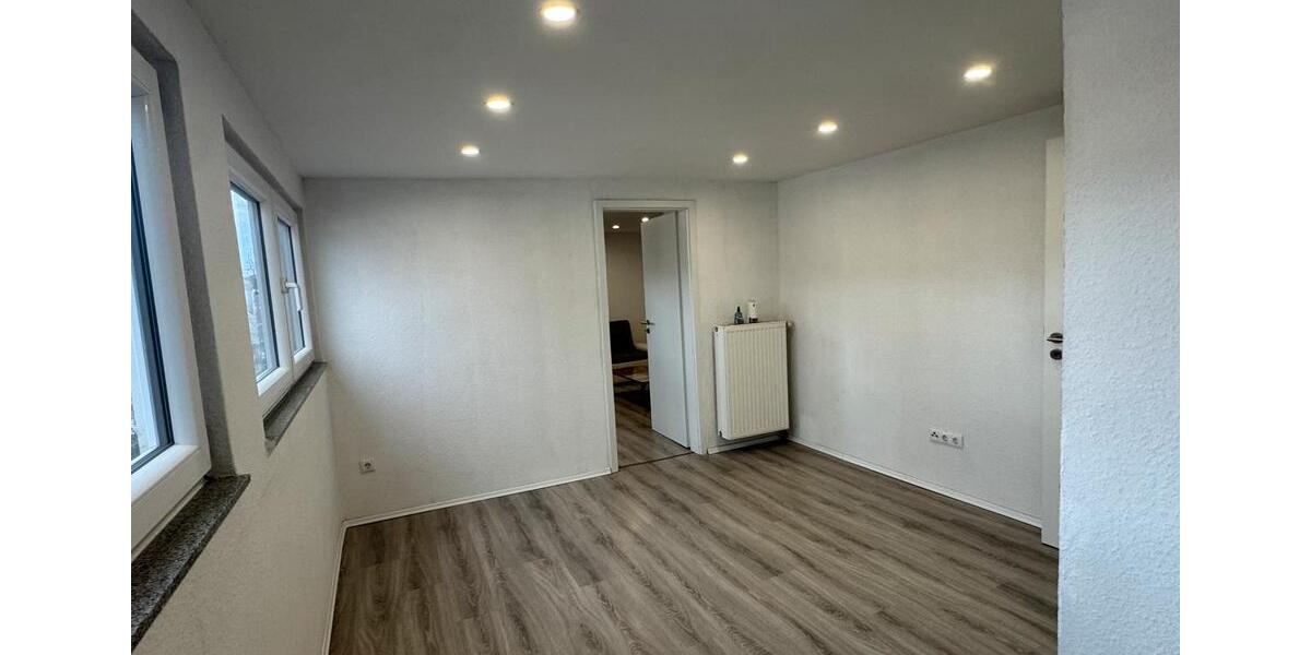 Dachgeschoßwohnung Düren Distelrath - 2 Zimmer, 78 m&sup2;, 750&euro; | Angebot:25996434