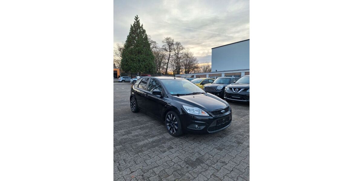 Ford Focus 168.100 km 2.699 &euro; Bonn 53227
