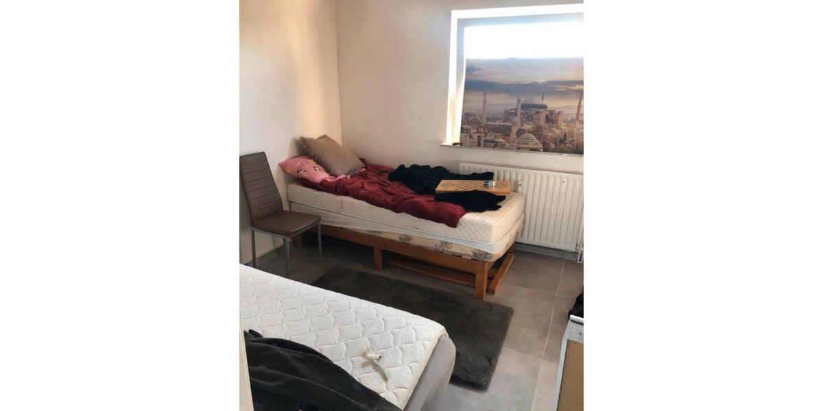 Dachgeschoßwohnung Düren - 5 Zimmer, 90 m&sup2;, 160.000&euro; | Angebot:25576402