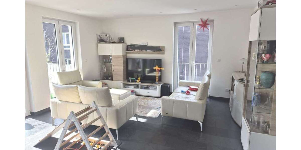 Etagenwohnung Bonn Kessenich - 4 Zimmer, 107 m&sup2;, 1.530&euro; | Angebot:25935396